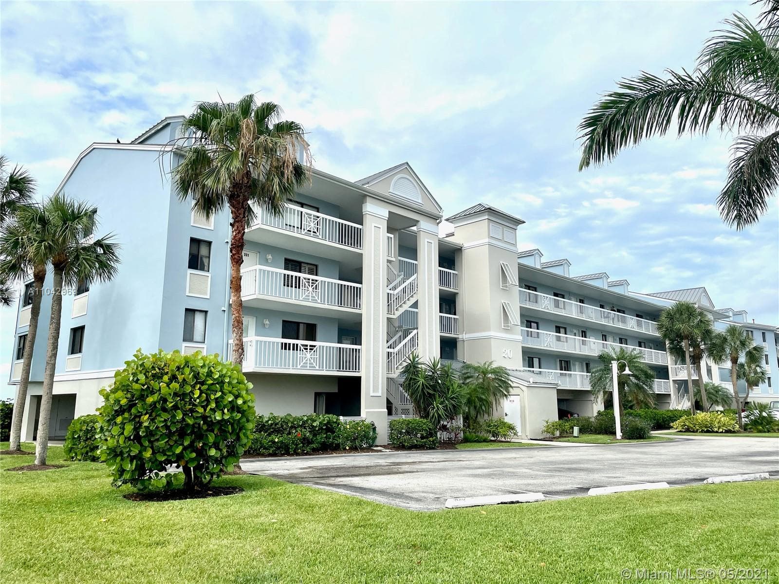 20 NE Plantation Rd # 306, Hutchinson Island, FL 34996
