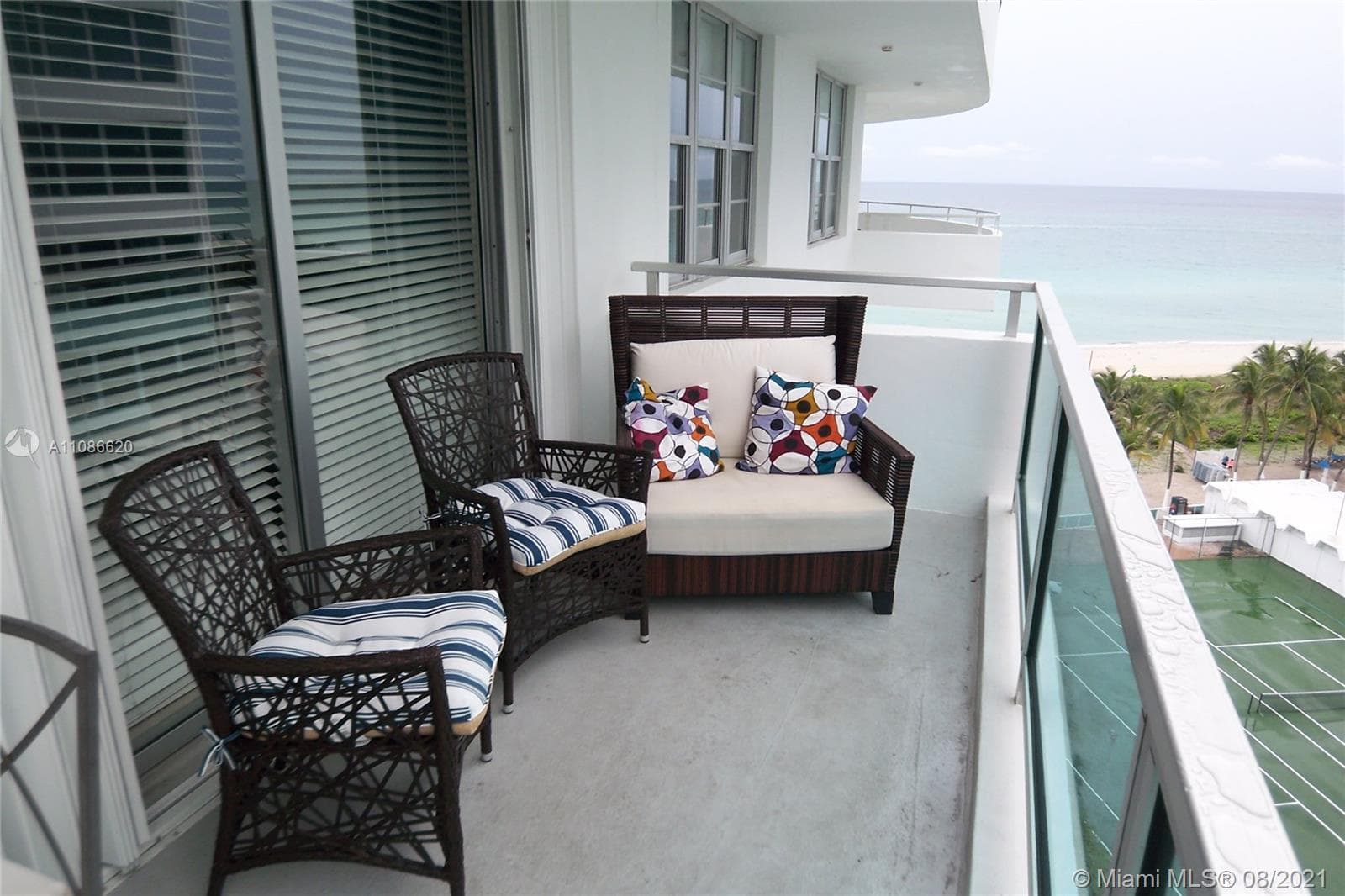 5151 COLLINS AV # 1030, Miami Beach, FL 33140