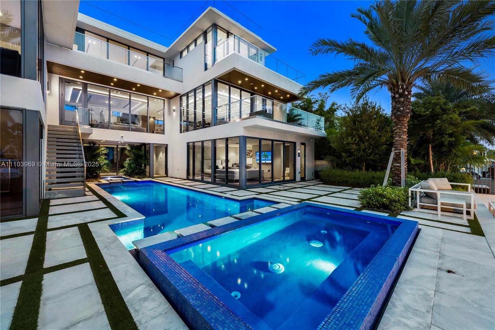 440 Mola Ave, Fort Lauderdale, FL 33301 photo 2