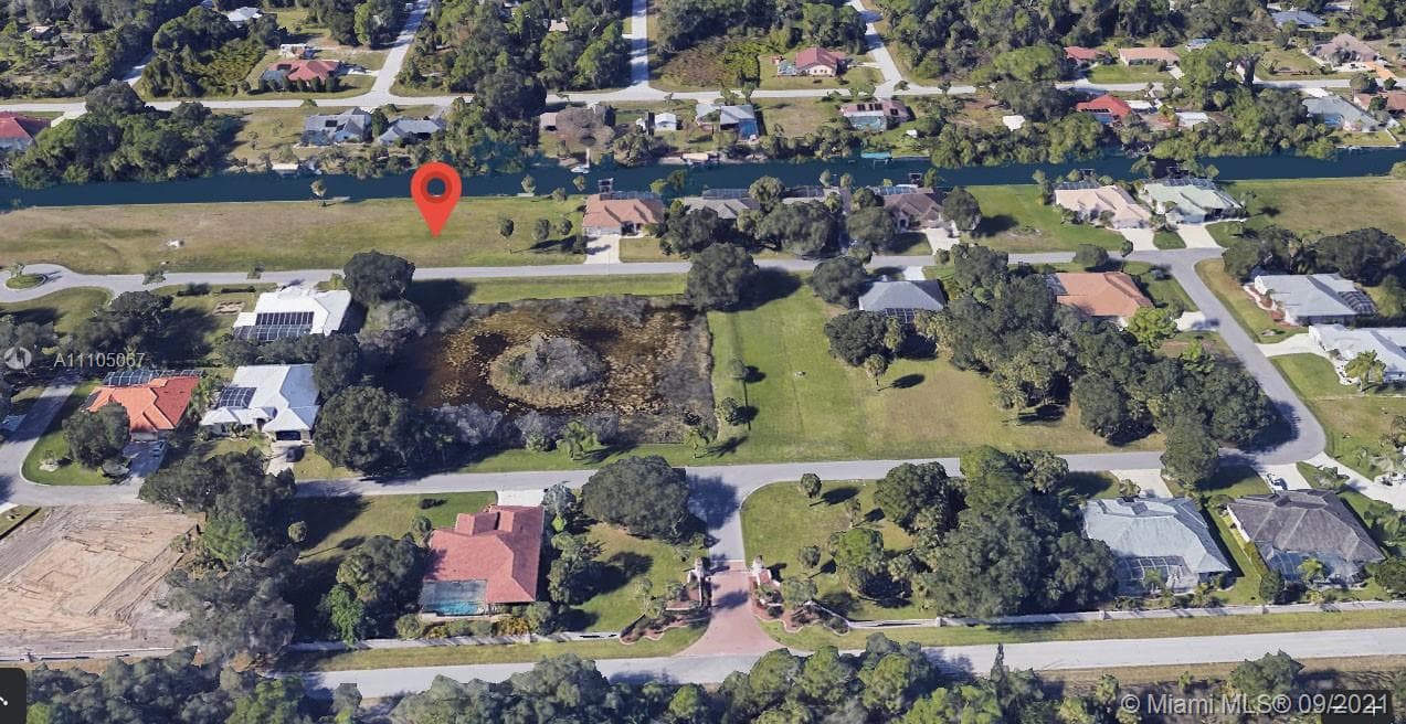 2580 Pebble Creek Pl, Port Charlotte, FL 33948 photo 2