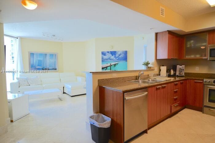 16699 Collins Ave # 1509, Sunny Isles Beach, FL 33160 photo 4