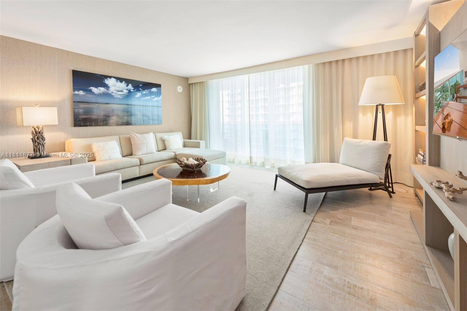 102 24th St # 915, Miami Beach, FL 33139