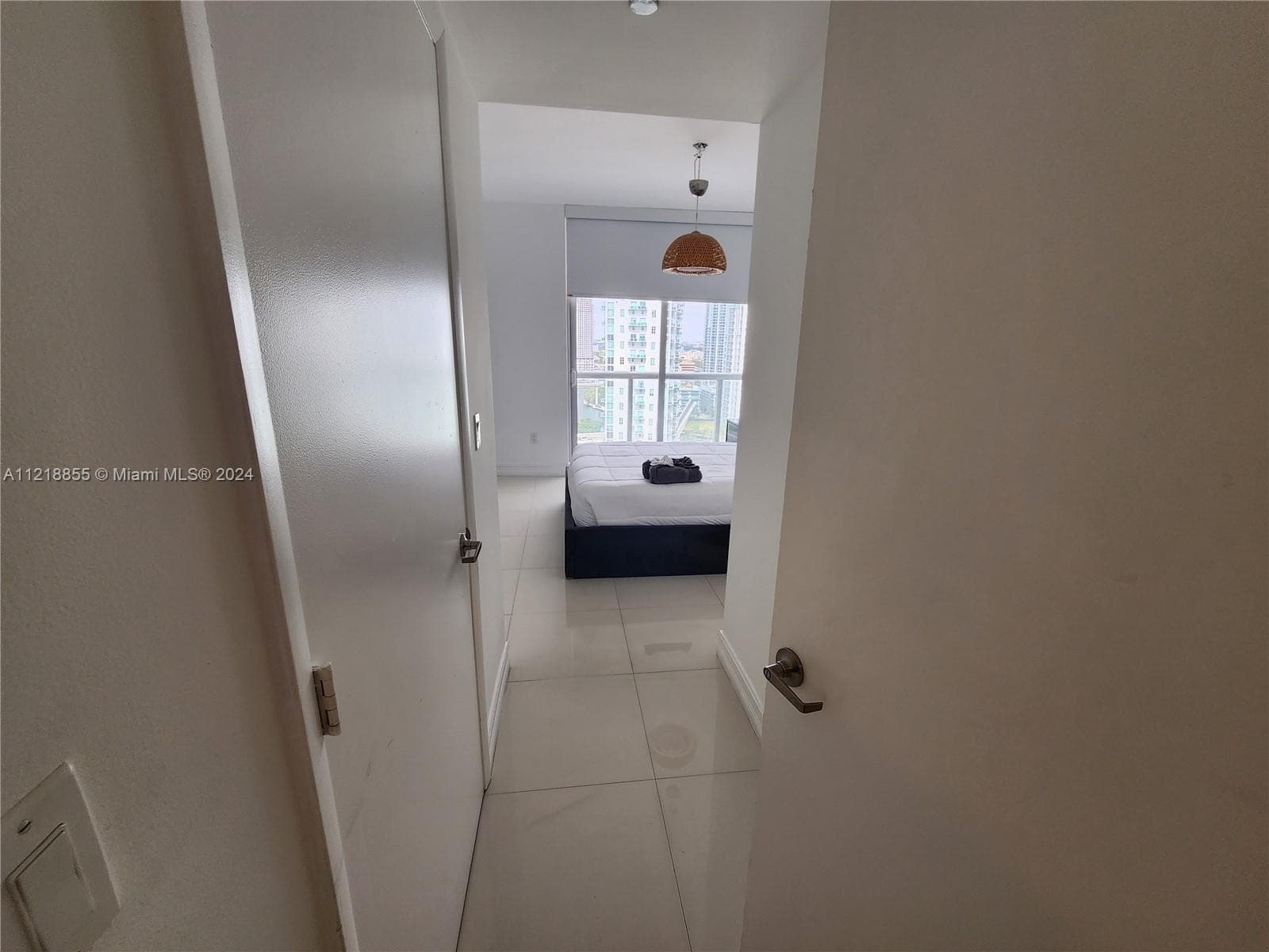 485 Brickell Ave # 2504, Miami, FL 33131 photo 4