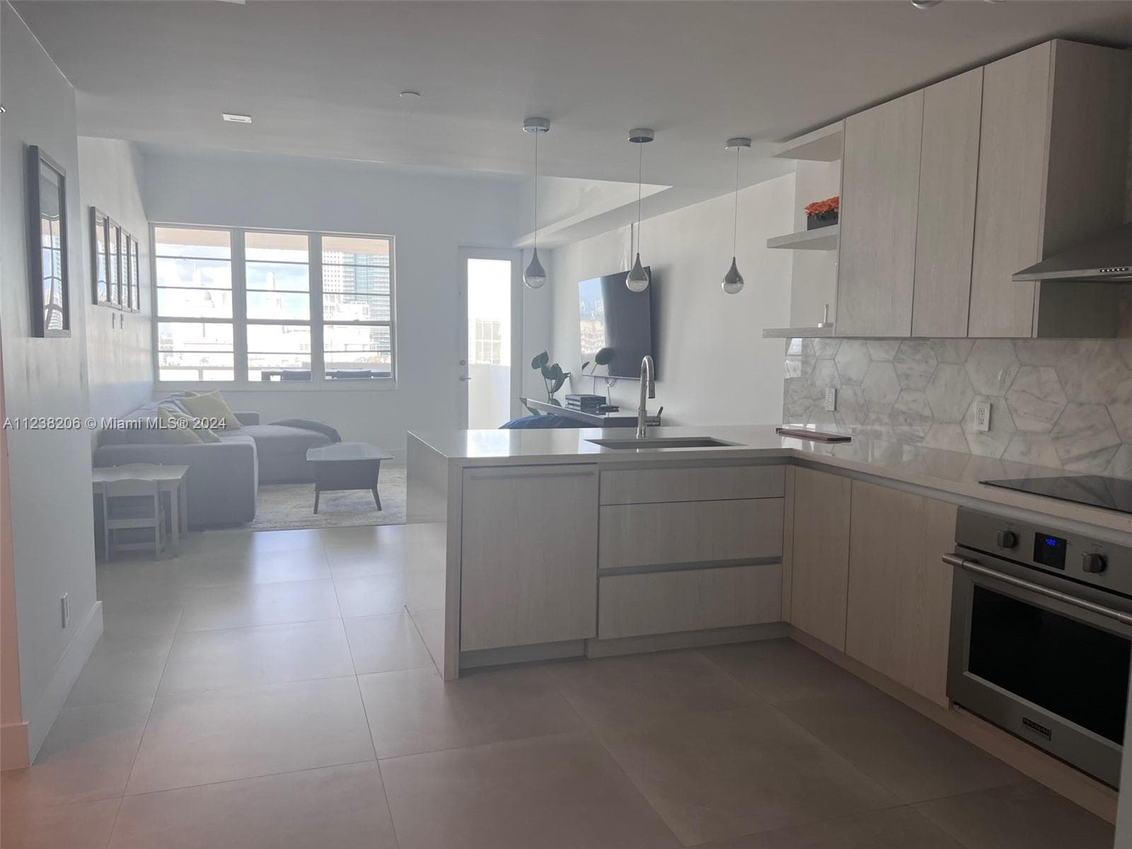100 Lincoln Rd # 1608, Miami Beach, FL 33139 photo 2