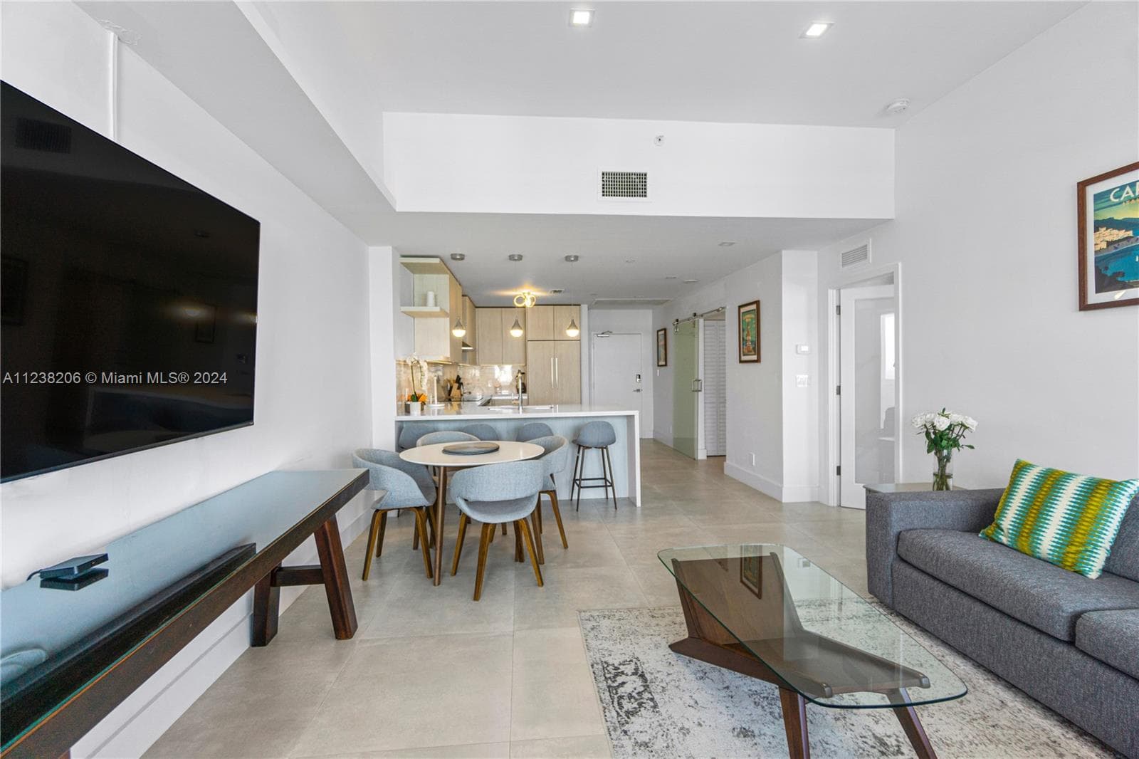 100 Lincoln Rd # 1608, Miami Beach, FL 33139 photo 3