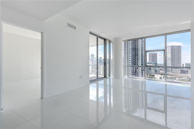 851 NE 1st Avenue # 1912, Miami, FL 33132 photo 5