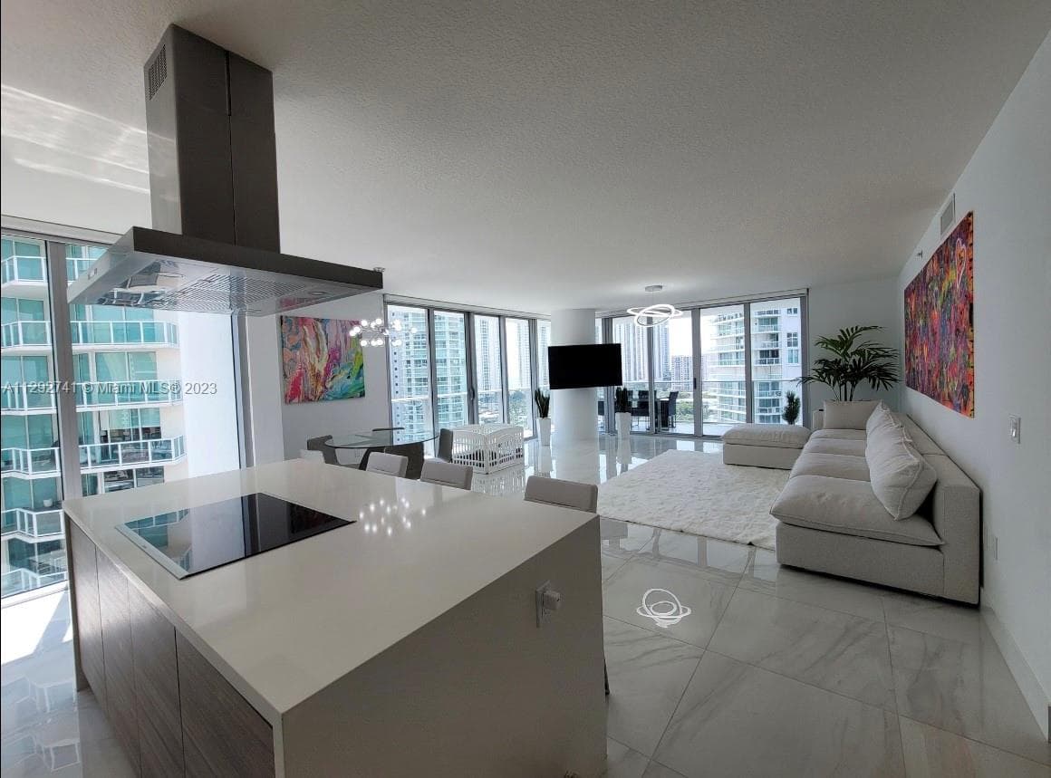 300 Sunny Isles Blvd # 4-1202, Sunny Isles Beach, FL 33160