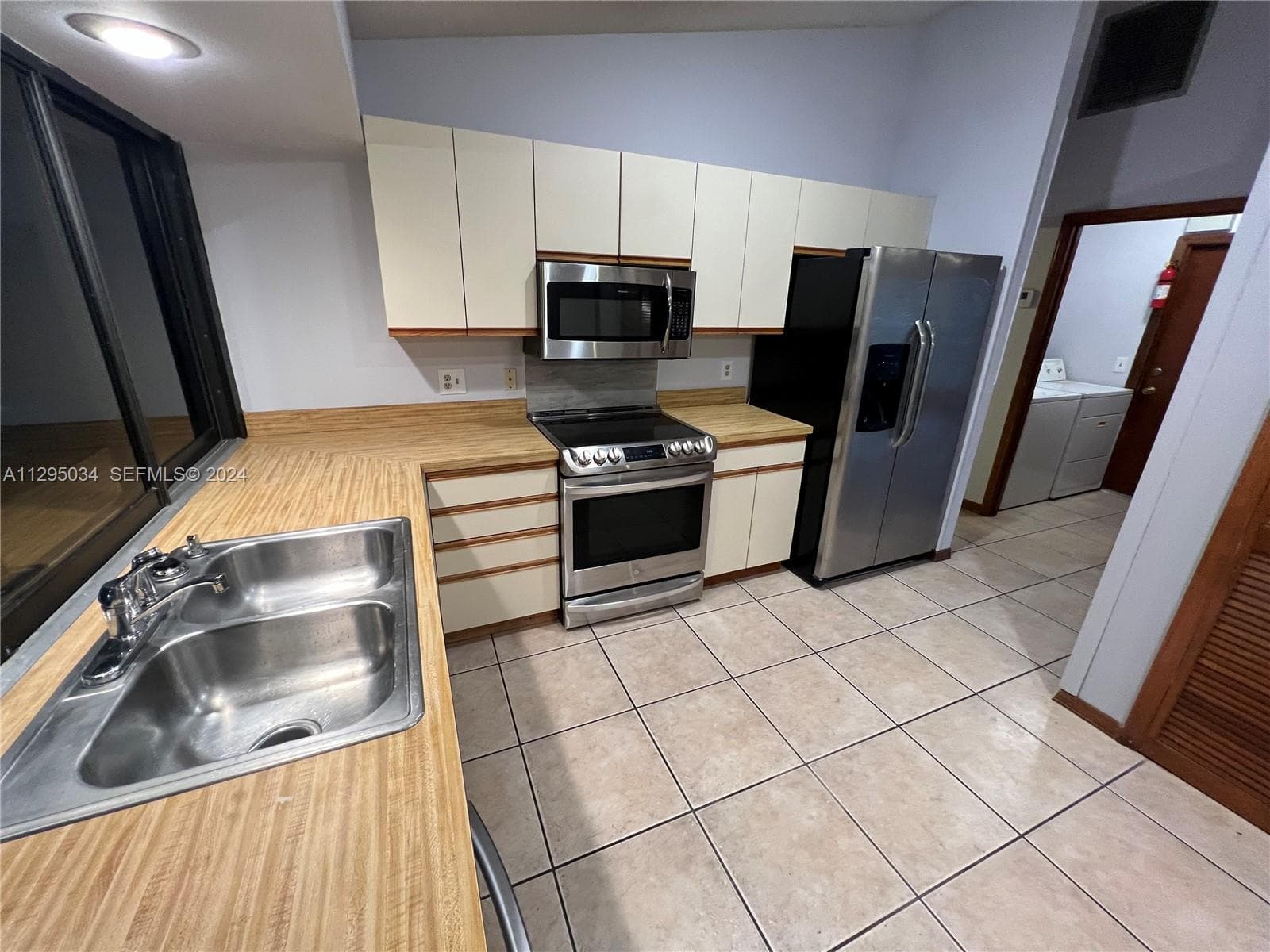1921 SW Hickock Ter, Port St. Lucie, FL 34953 photo 4