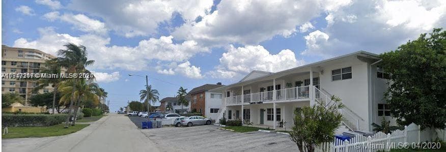 3212 NE 10th St, Pompano Beach, FL 33062 photo 3