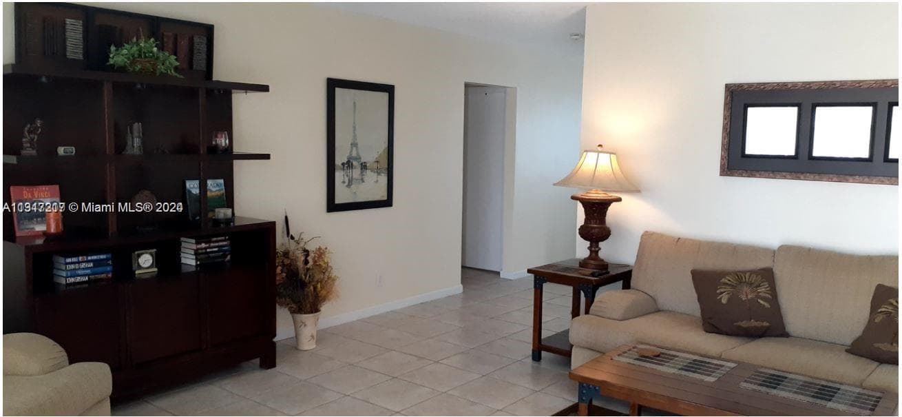 3212 NE 10th St, Pompano Beach, FL 33062 photo 5