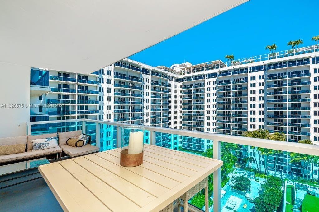2301 Collins Ave # 1117, Miami Beach, FL 33139 photo 2