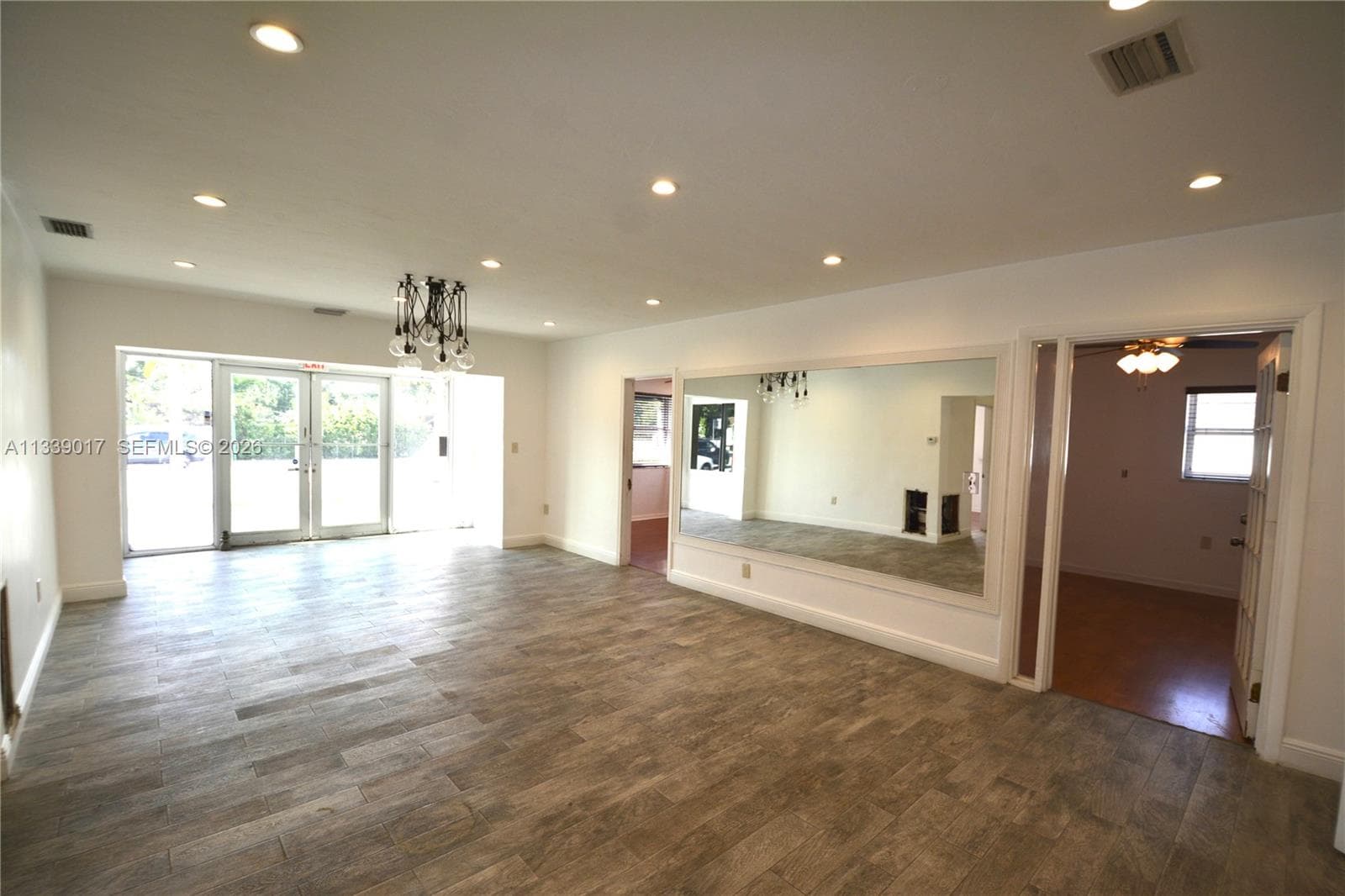 16921 NE 6th Ave, North Miami Beach, FL 33162 photo 5