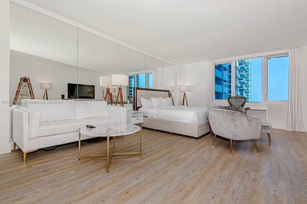2301 Collins Ave # 842, Miami Beach, FL 33139 photo 4