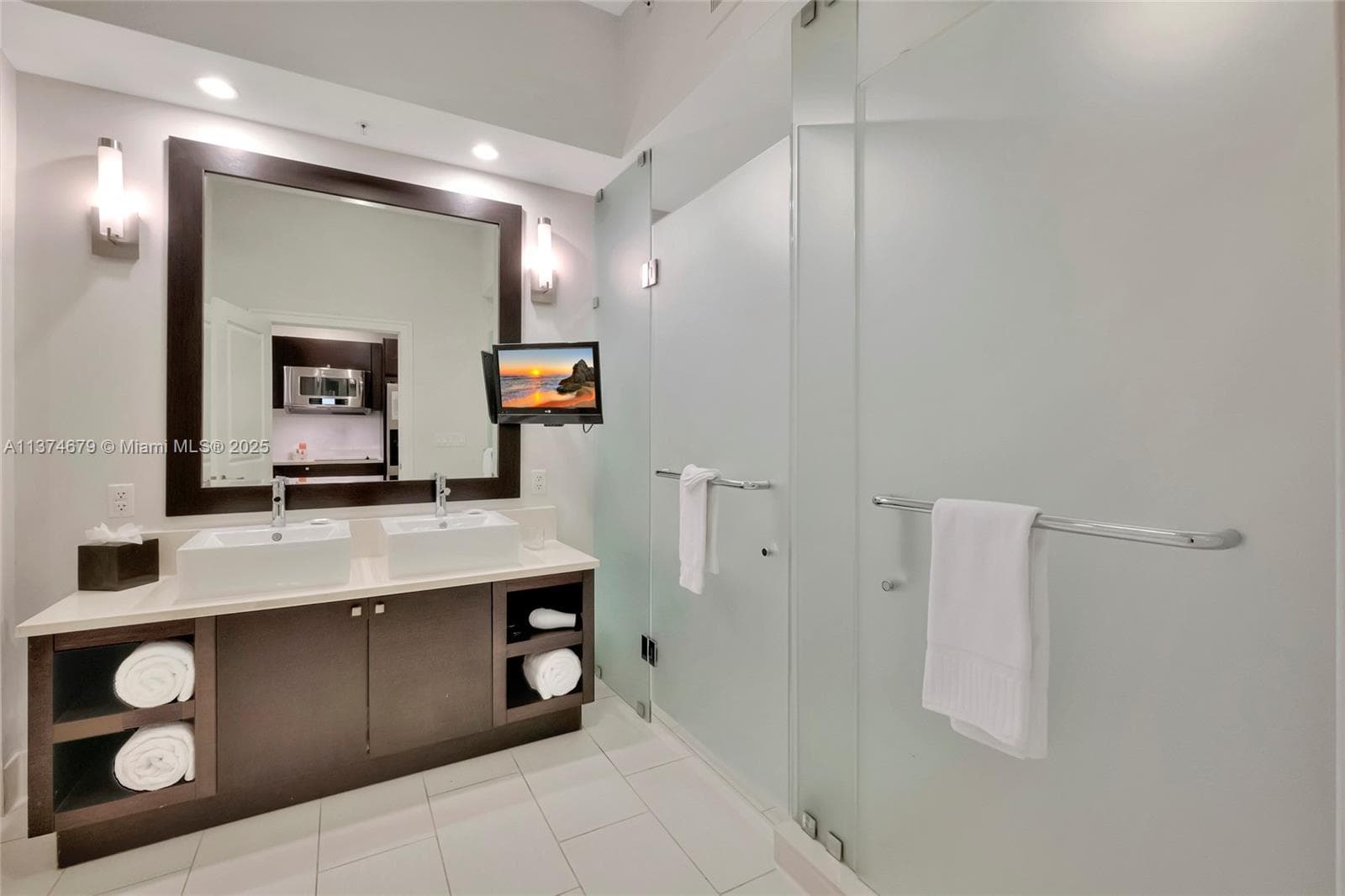 5300 NW 87th Ave # 606, Doral, FL 33178 photo 3