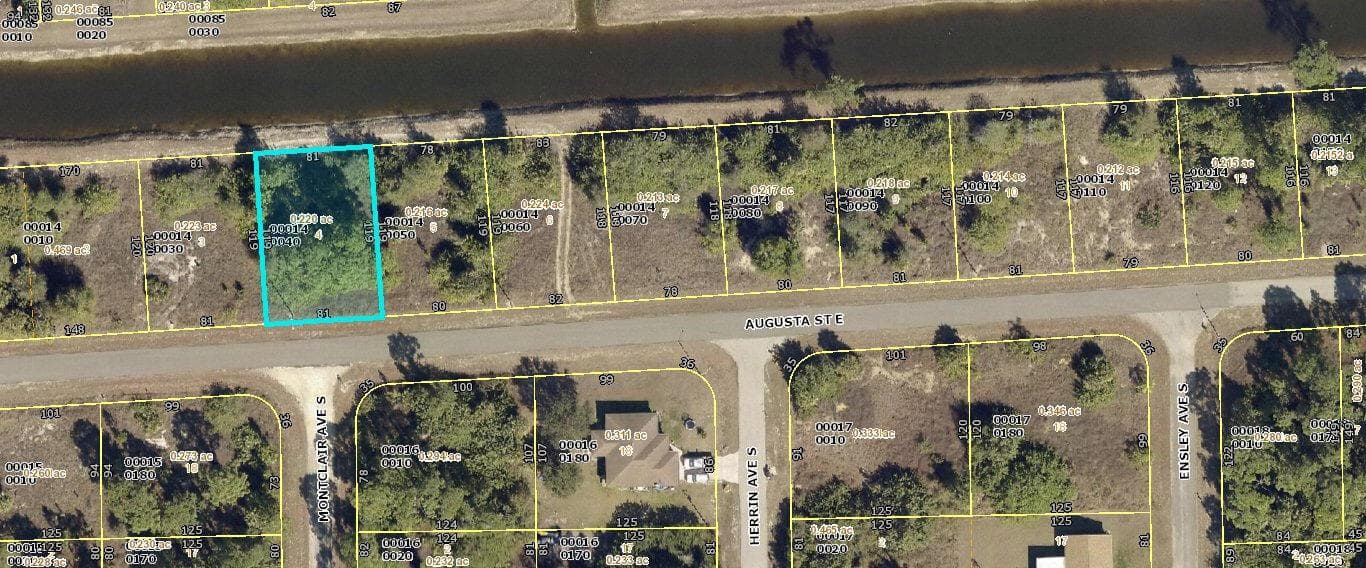 1207 Augusta Street E, Lehigh Acres, FL 33974 photo 3