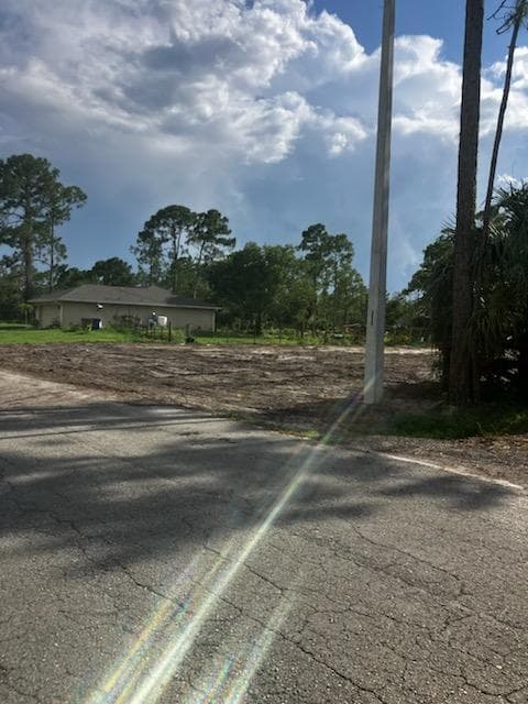 2309 Johns Avenue, FL 33920 photo 3