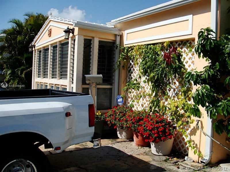 9324 Abbott Avenue, Surfside, FL 33154 photo 3