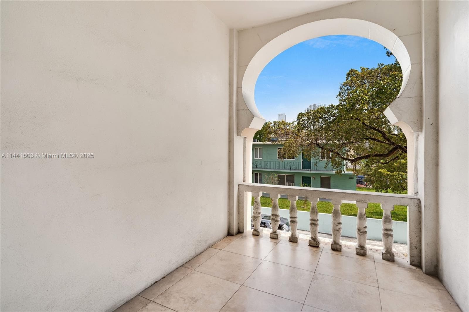 440 SW 5th Ave, Miami, FL 33130 photo 2