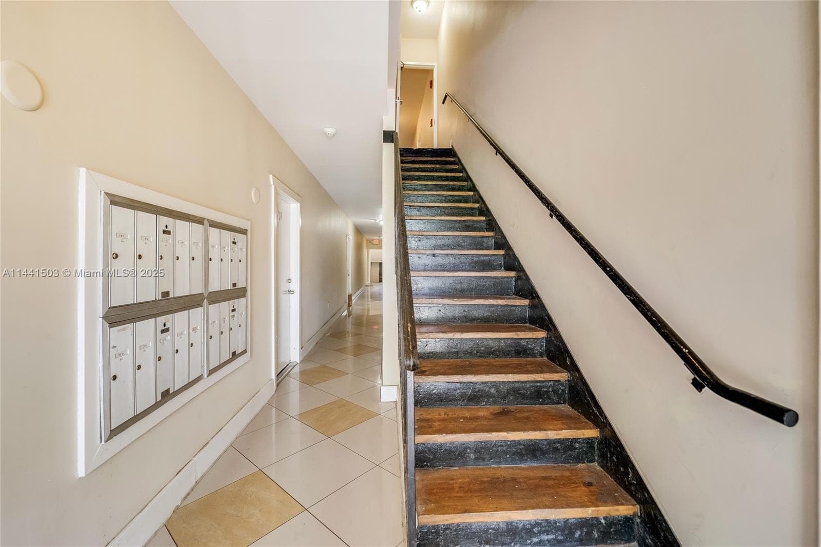 440 SW 5th Ave, Miami, FL 33130 photo 5