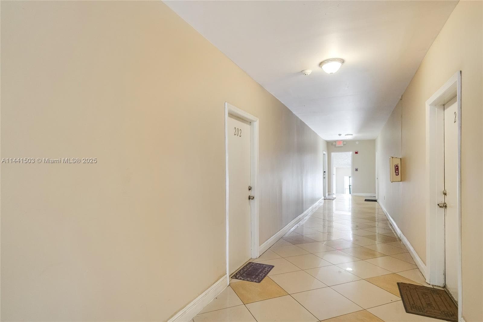 440 SW 5th Ave, Miami, FL 33130 photo 4