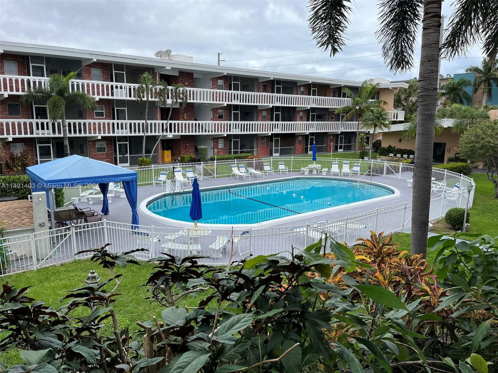 181 NE 14th Ave # 22B, Hallandale Beach, FL 33009