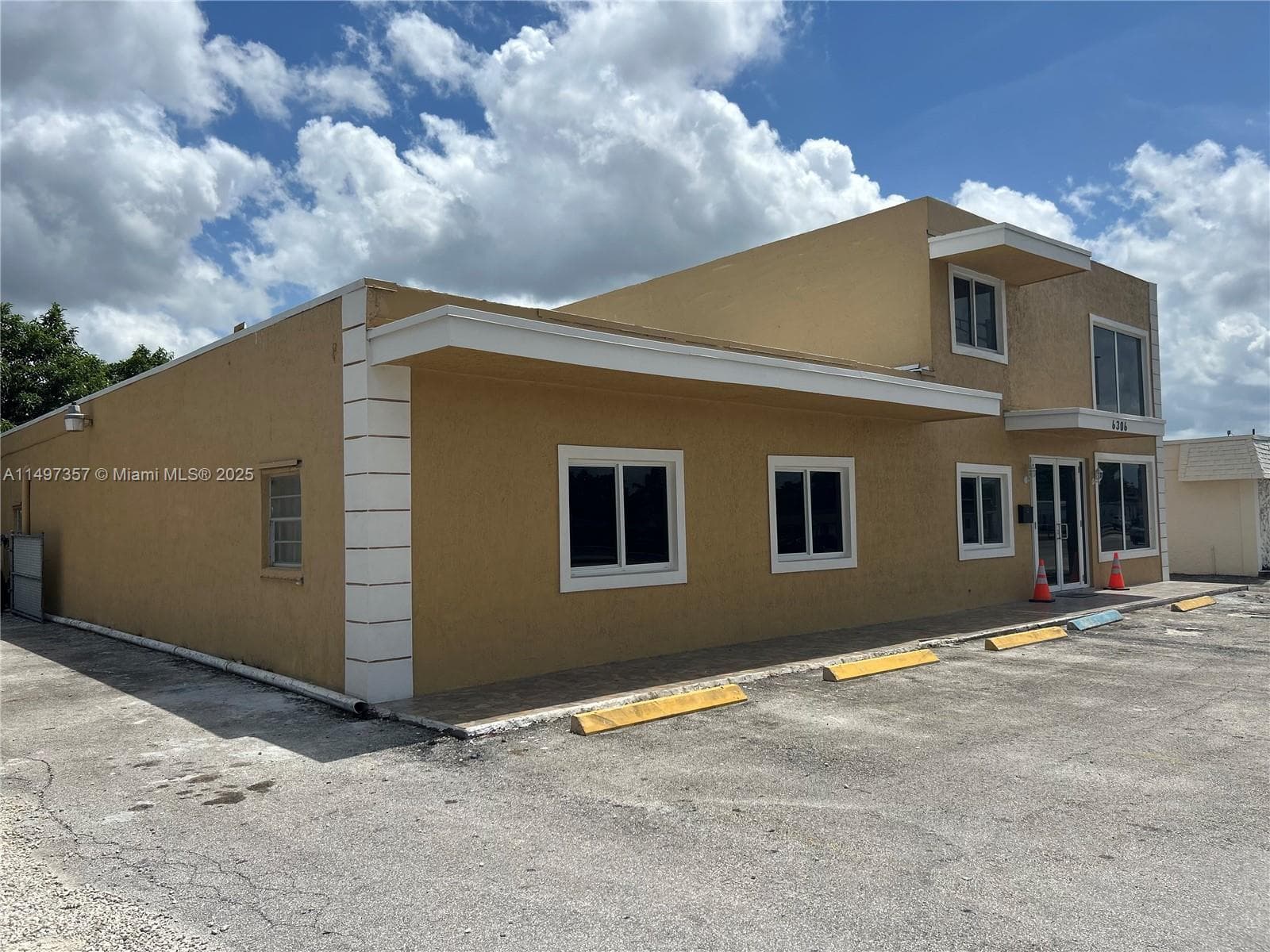 6300 Pembroke Rd, Miramar, FL 33023 photo 2