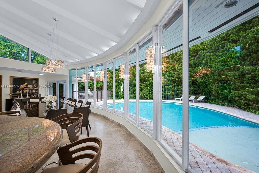 61 Camden Ct, Bal Harbour, FL 33154 photo 3