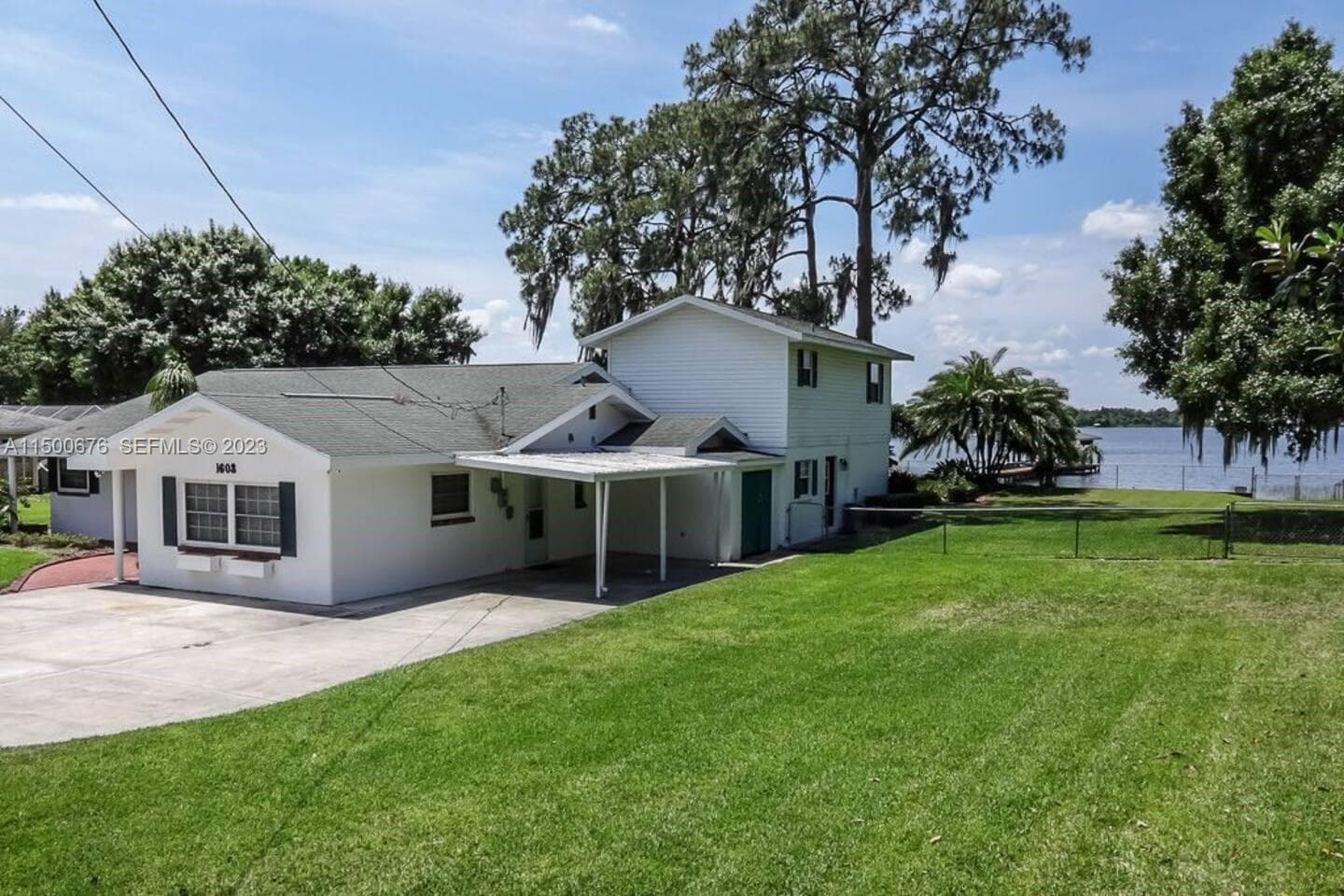 1608 Lake Clay Drive, Lake Placid, FL 33852 photo 2