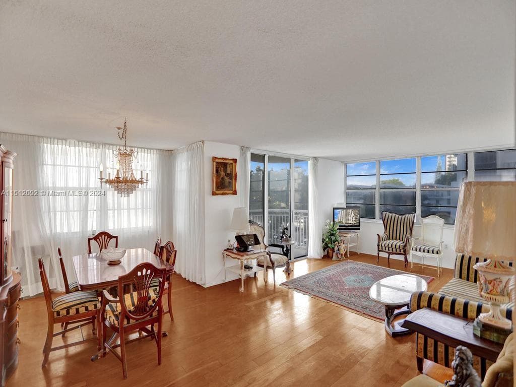 18051 Biscayne Blvd # 304, Aventura, FL 33160 photo 5