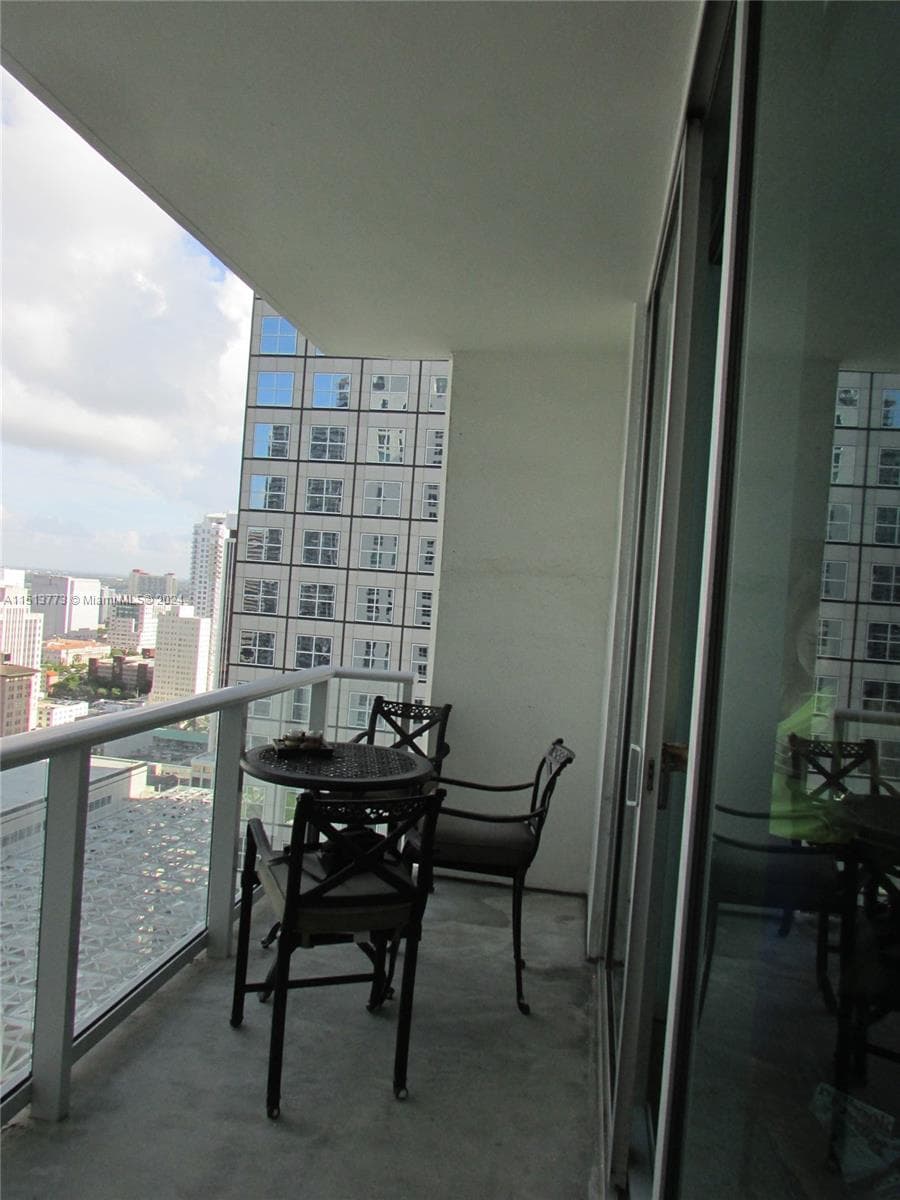 300 S Biscayne Blvd # T-2709, Miami, FL 33131 photo 5
