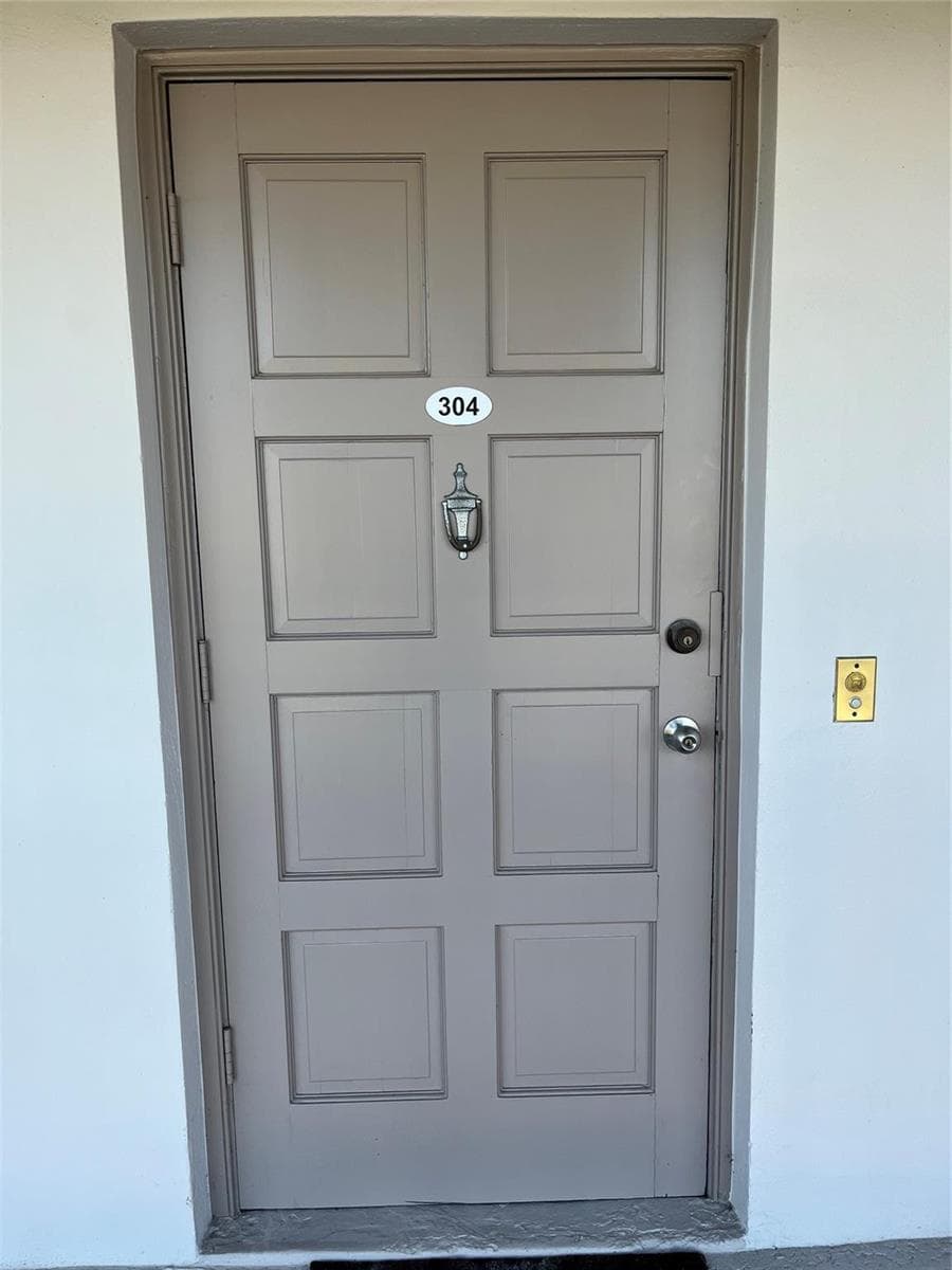 3100 N Palm Aire Drive # 304, Pompano Beach, FL 33069 photo 4