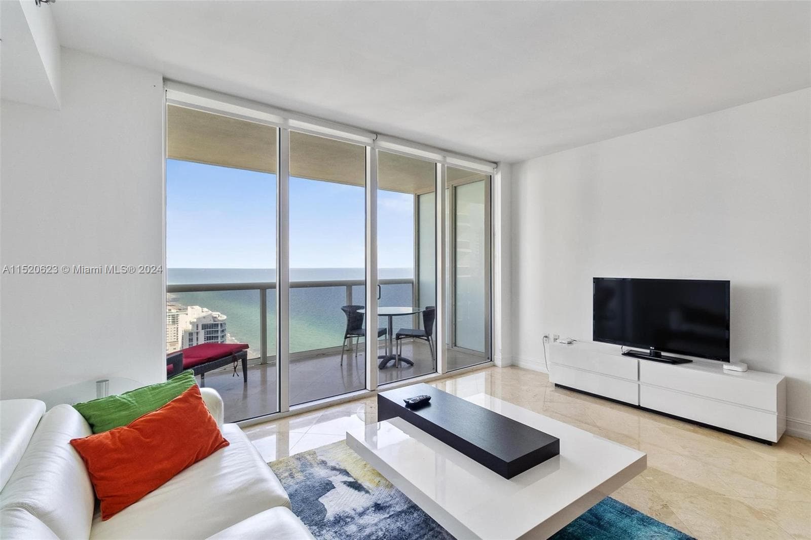 1830 S Ocean Dr # 3809, Hallandale Beach, FL 33009