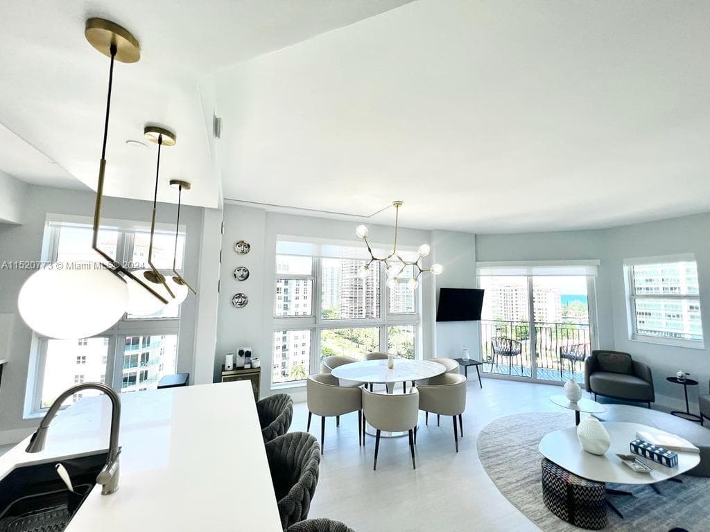 19900 E Country Club Dr # PH20, Aventura, FL 33180 photo 2