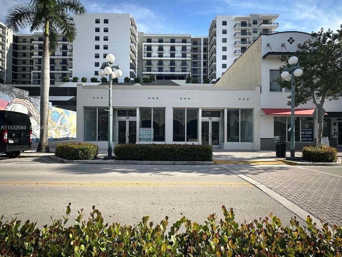 2020 Harrison St, Hollywood, FL 33020