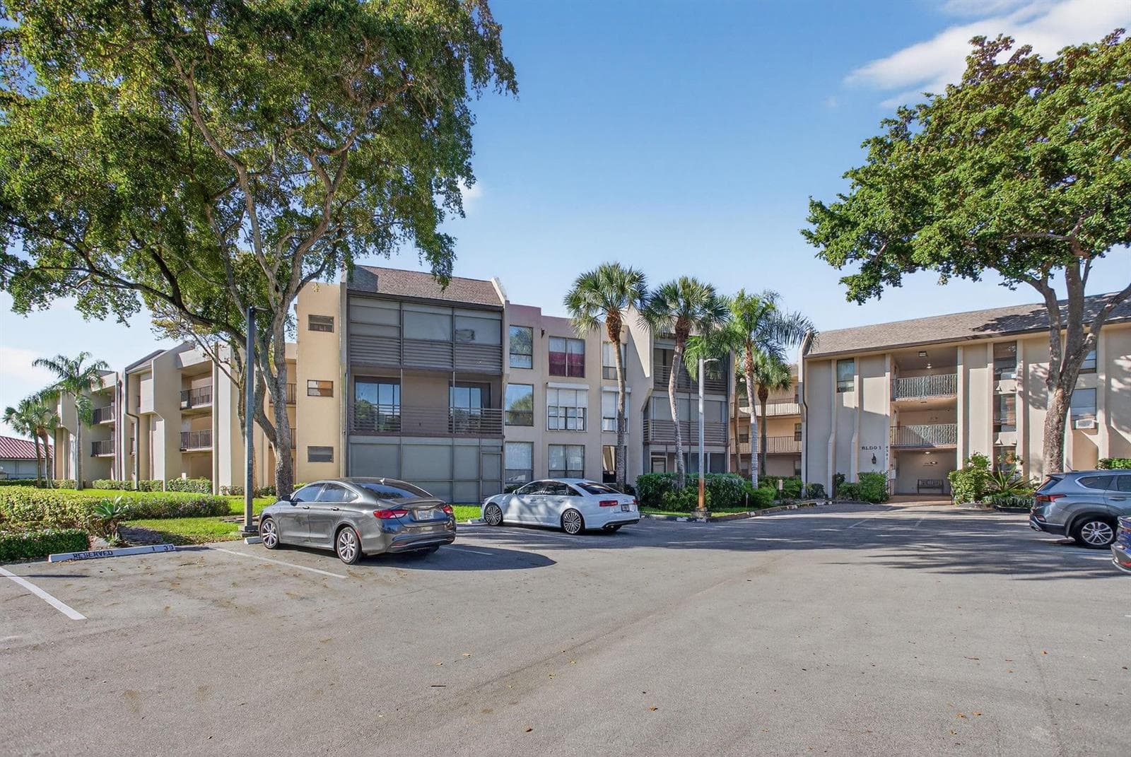 6301 N University Drive # 319, Tamarac, FL 33321 photo 3