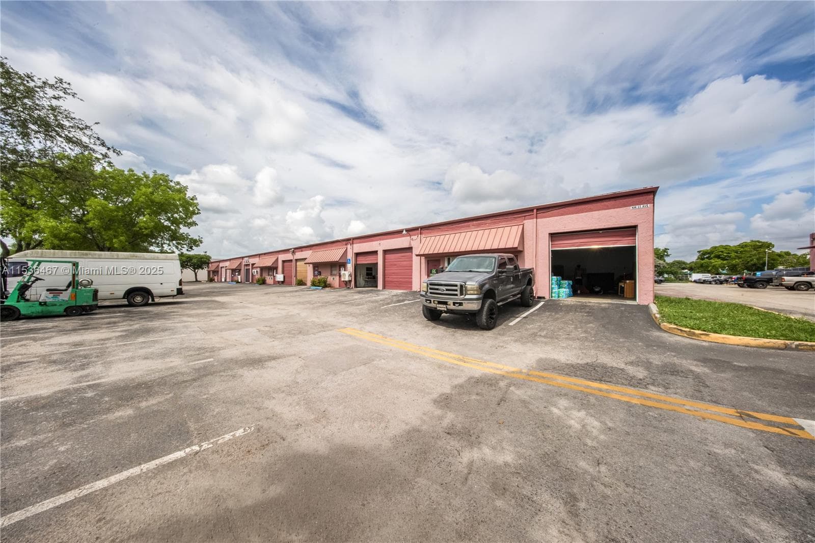 1375 NW 65TH AV, Plantation, FL 33313 photo 4