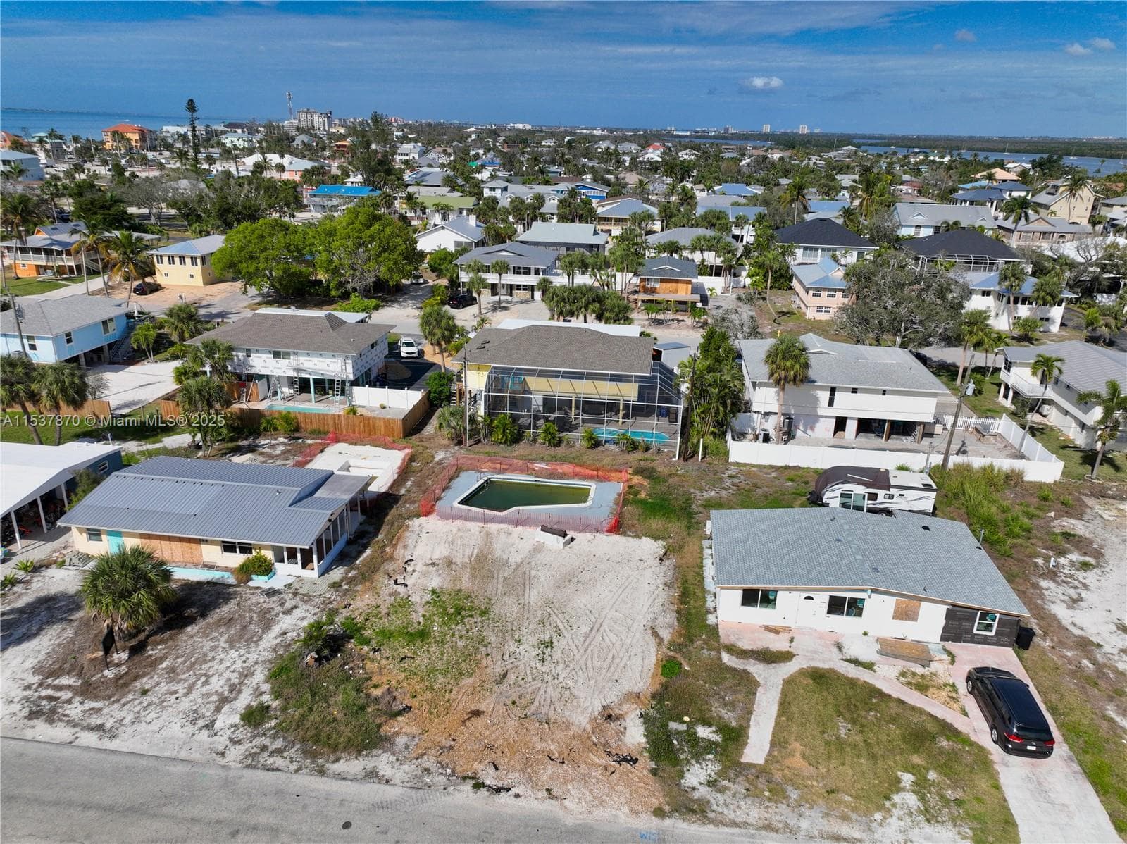 161 HIBISCUS DR, Fort Myers, FL 33931 photo 4