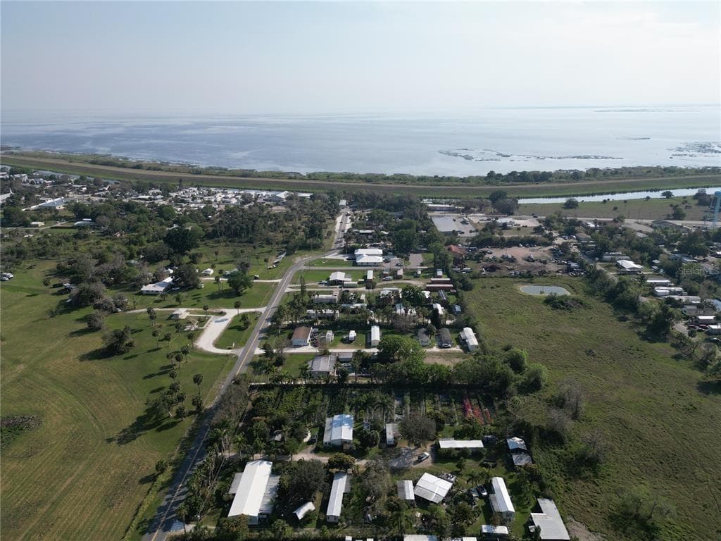 3321 38th Avenue, Okeechobee, FL 34974 photo 2