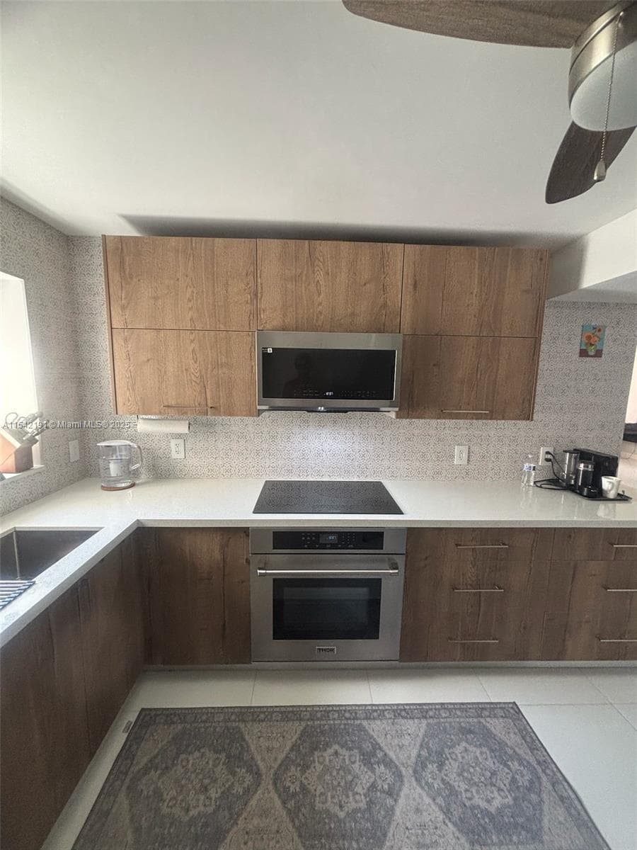 1865 S Ocean Dr # 4F, Hallandale Beach, FL 33009 photo 2