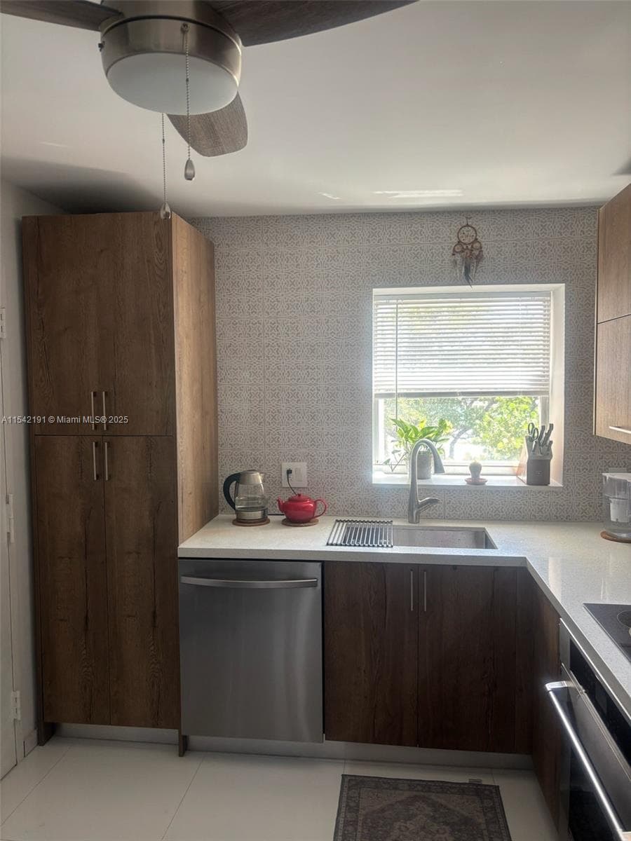 1865 S Ocean Dr # 4F, Hallandale Beach, FL 33009 photo 4