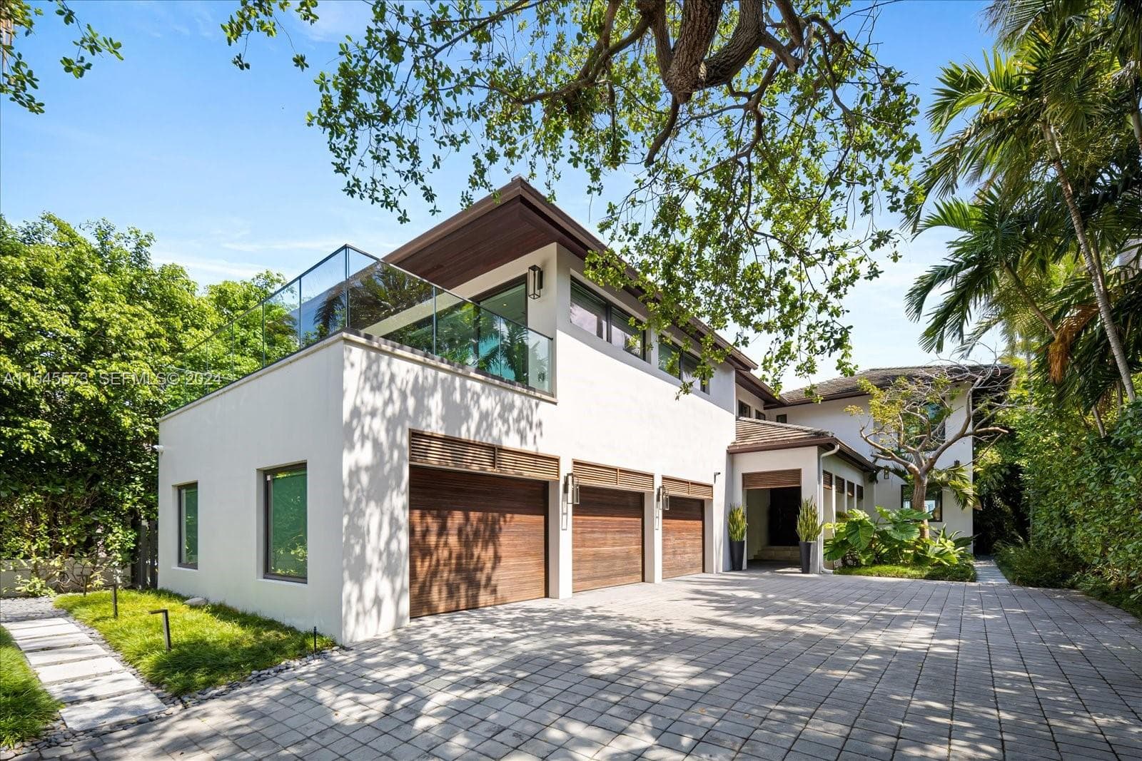 401 E Rivo Alto Dr, Miami Beach, FL 33139 photo 2