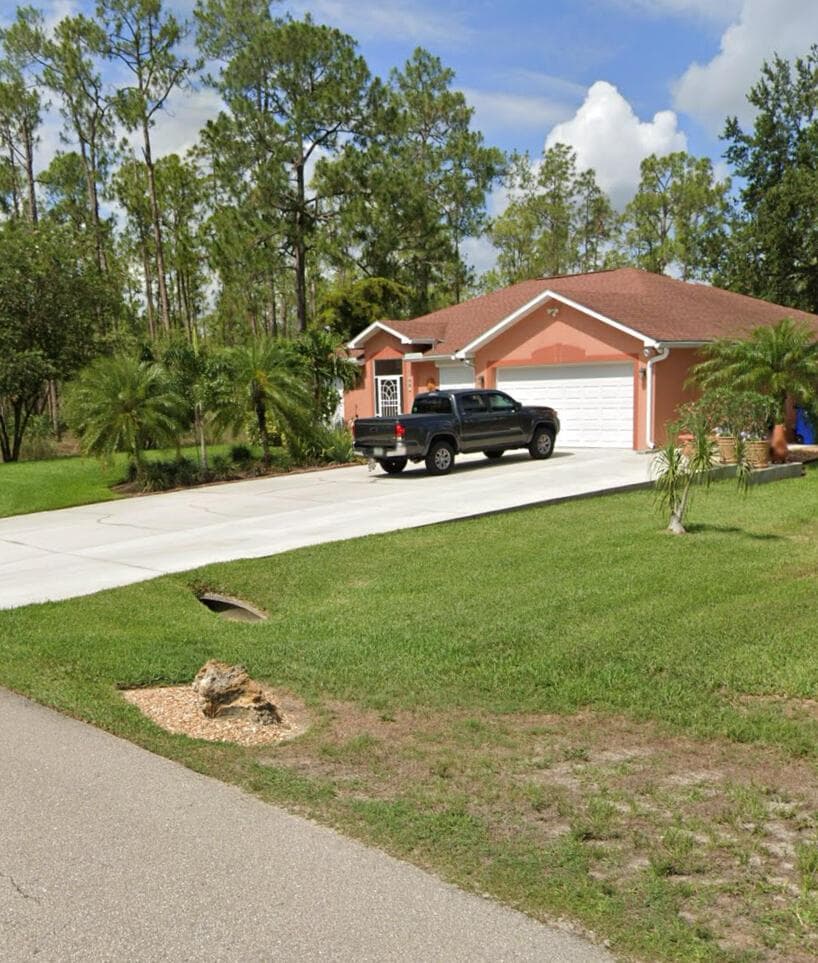 109 Moore Avenue, Lehigh Acres, FL 33936 photo 3