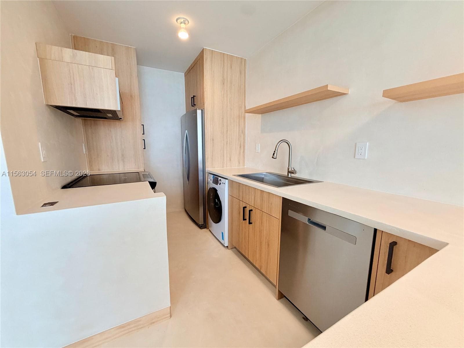 100 Lincoln Rd # 1241, Miami Beach, FL 33139 photo 4