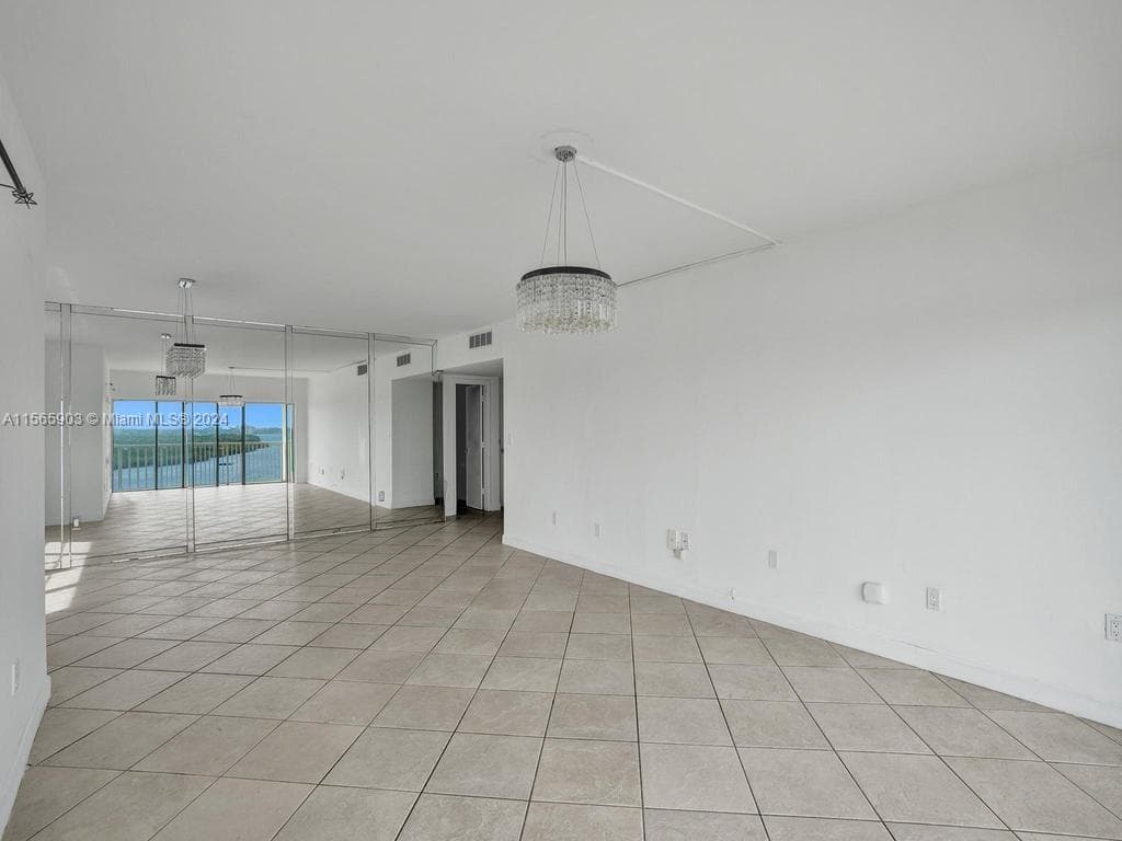 Arlen House 300 photo 5