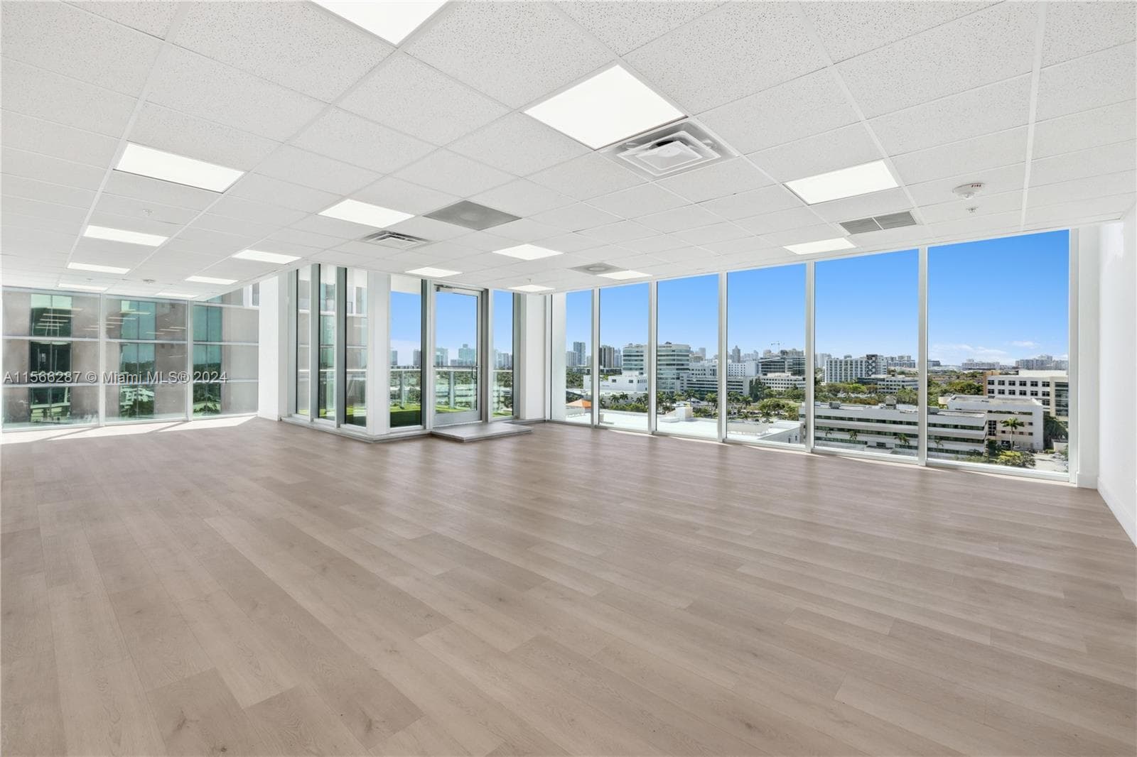 2820 NE 214th St # 909, Aventura, FL 33180