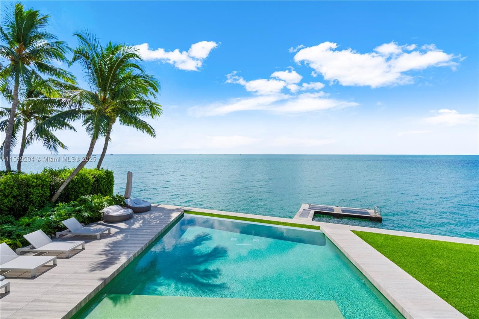 440 S Mashta Dr, Key Biscayne, FL 33149