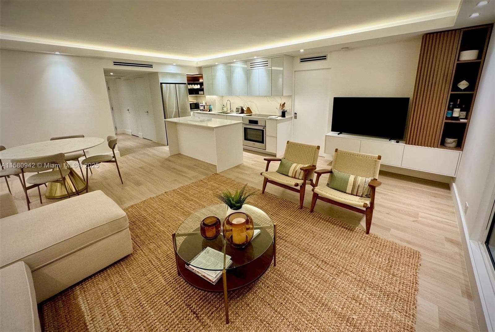 2301 Collins Ave # 837, Miami Beach, FL 33139 photo 5