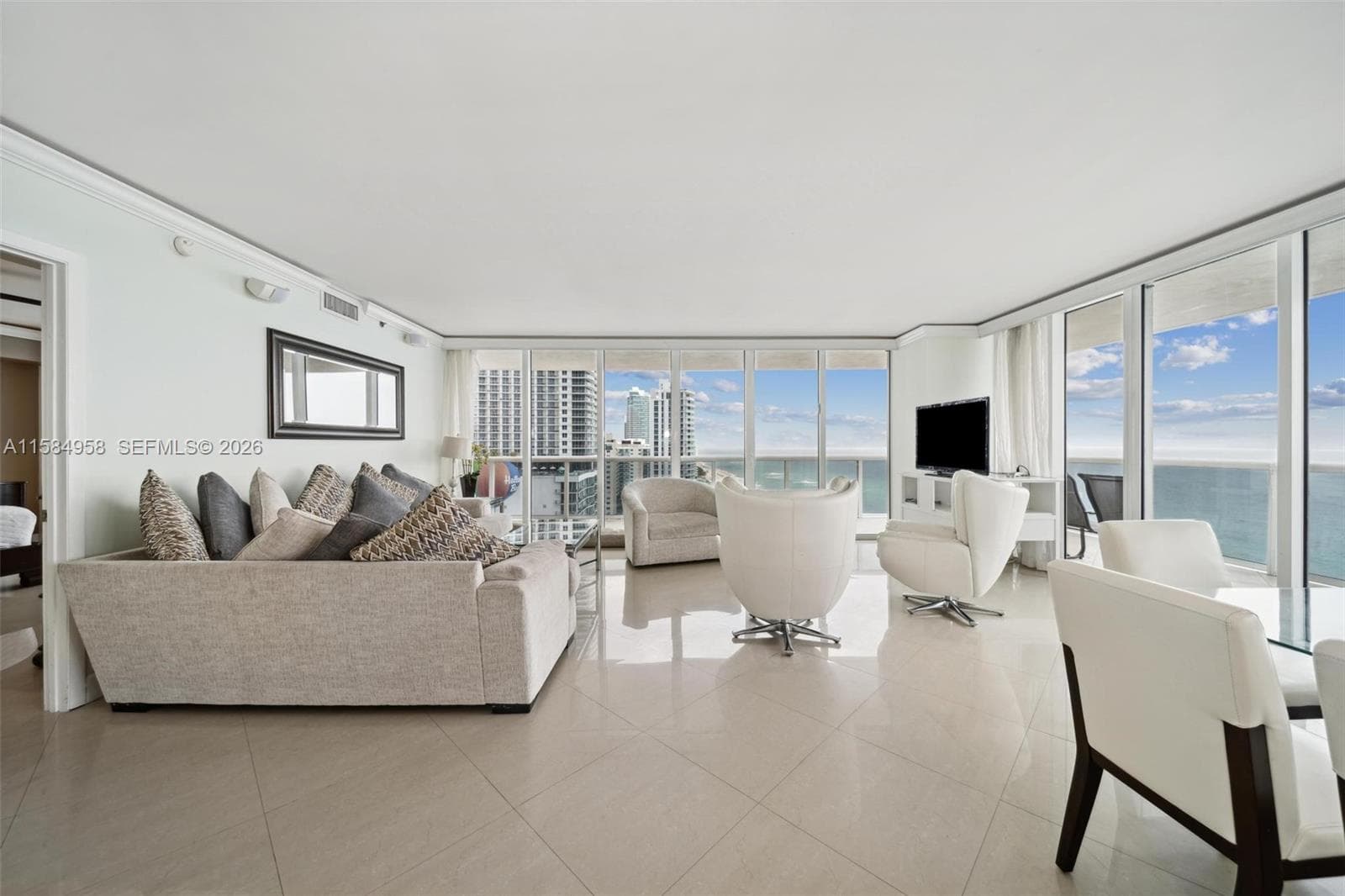 1830 S Ocean Dr # 1701, Hallandale Beach, FL 33009 photo 2