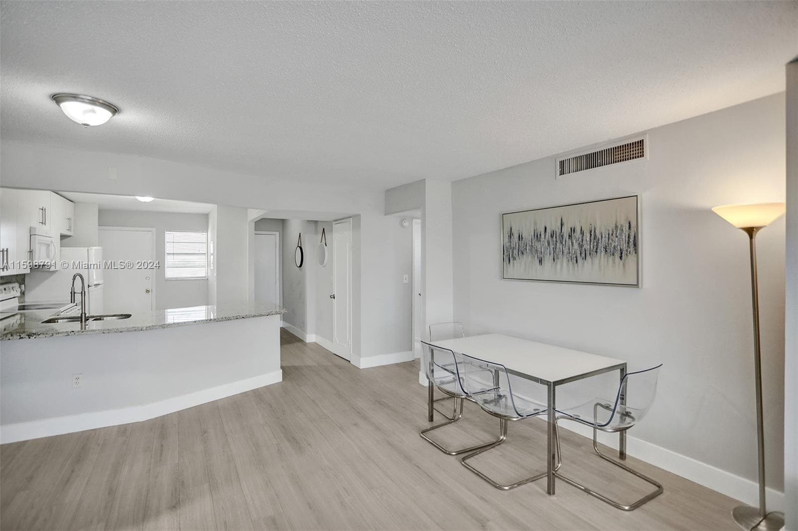 1770 NE 191st St # 716-1, Miami, FL 33179 photo 2
