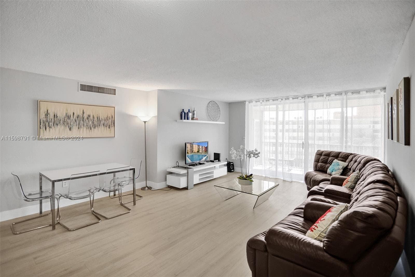 1770 NE 191st St # 716-1, Miami, FL 33179 photo 3
